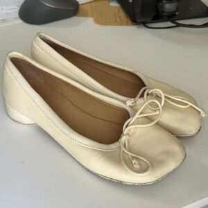 ❗️SOLD❗️MM6 Maison Margiela beige anatomical ballet flats